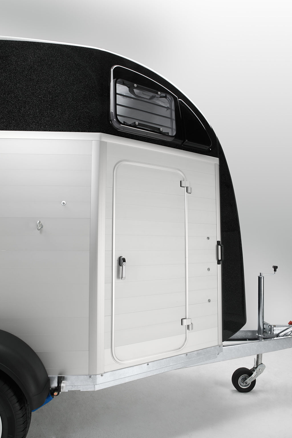 XANTHOS AERO 2400KG